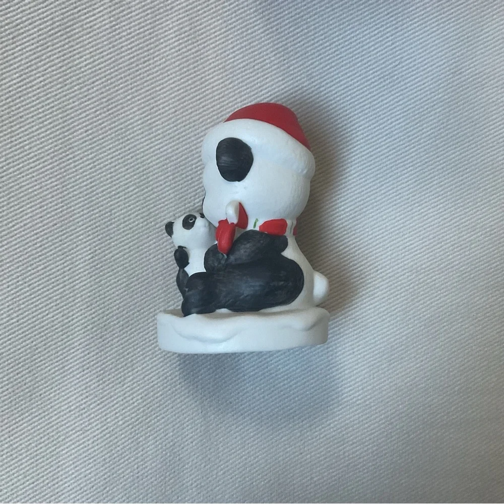 Vintage Russ Berrie Panda in Santa Hat “I Love You” Genuine Porcelain Figurine
